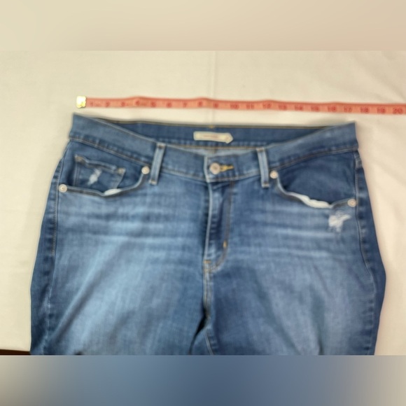 Levi’s Curvy Skinny Distressed Jeans Medium Wash Size 32 - Picture 8 of 11